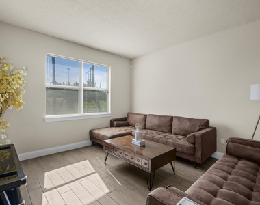 8588 Dahlia Circle - Photo Thumbnail 19
