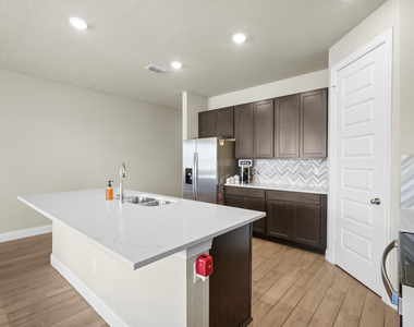 8588 Dahlia Circle - Photo Thumbnail 8