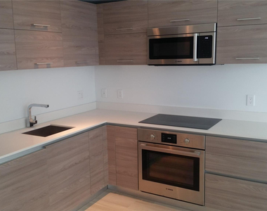 1300 S Miami Avenue - Photo Thumbnail 2