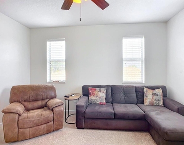 11931 Sw Crestwood Circle - Photo Thumbnail 24