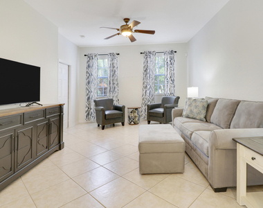 123 E Thatch Palm Circle - Photo Thumbnail 4