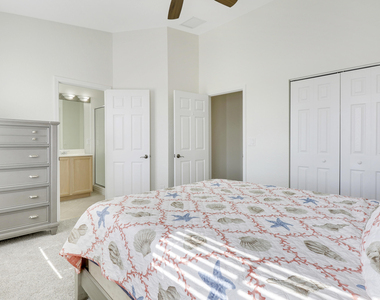 123 E Thatch Palm Circle - Photo Thumbnail 17