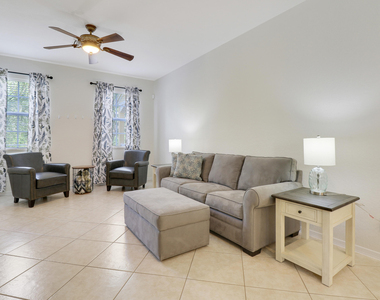 123 E Thatch Palm Circle - Photo Thumbnail 3