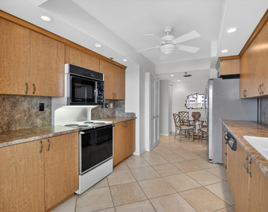 2917 S Ocean Boulevard - Photo Thumbnail 9
