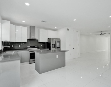 1215 W Las Olas Boulevard - Photo Thumbnail 6
