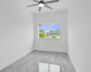1215 W Las Olas Boulevard - Photo Thumbnail 20
