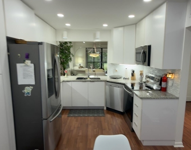 7473 Glendevon Lane - Photo Thumbnail 13