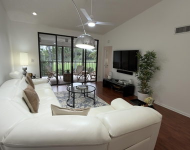 7473 Glendevon Lane - Photo Thumbnail 19
