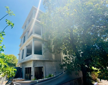 259 Nw 33rd Street - Photo Thumbnail 4