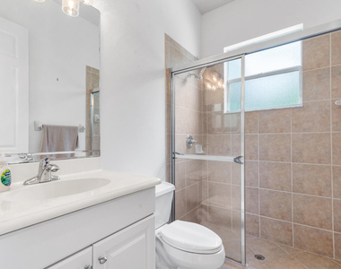 544 Edgebrook Lane - Photo Thumbnail 21