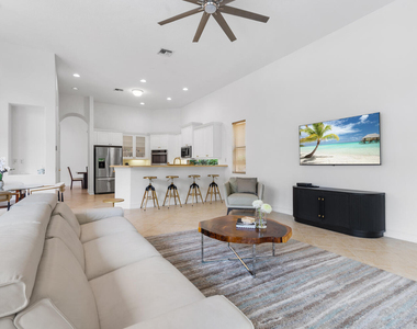 544 Edgebrook Lane - Photo Thumbnail 17