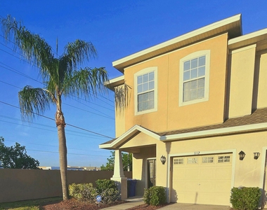 1112 Andrew Aviles Circle - Photo Thumbnail 8