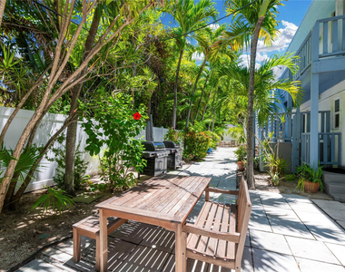 3015 Seville Street - Photo Thumbnail 27
