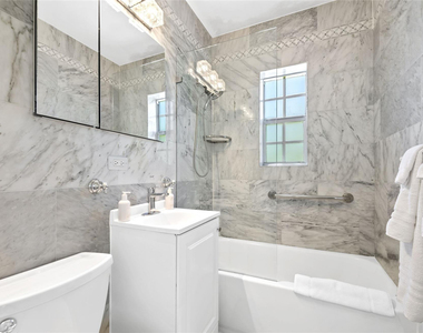 3015 Seville Street - Photo Thumbnail 18