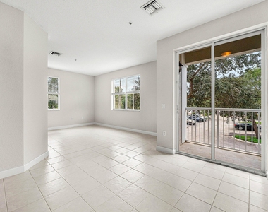 1008 Sw Shoma Drive - Photo Thumbnail 5