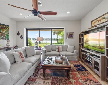 2899 Florence Street - Photo Thumbnail 6