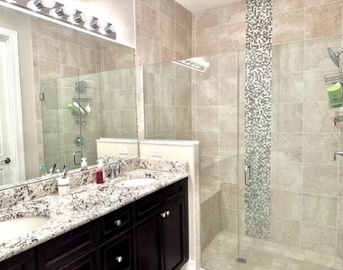 24040 Sw Firenze Way - Photo Thumbnail 8