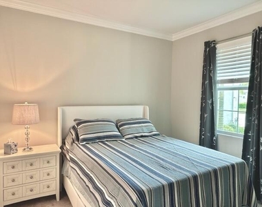 24040 Sw Firenze Way - Photo Thumbnail 9
