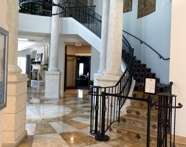2120 Tuscany Way - Photo Thumbnail 13