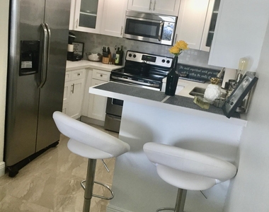2900 Ne 30th Street - Photo Thumbnail 21