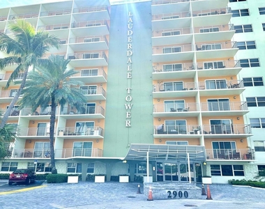2900 Ne 30th Street - Photo Thumbnail 1