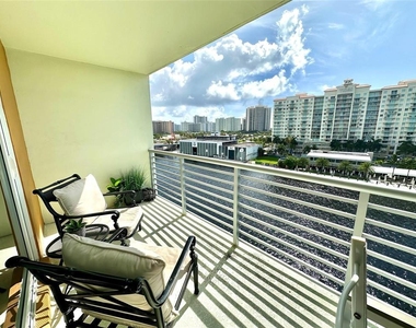 2900 Ne 30th Street - Photo Thumbnail 9