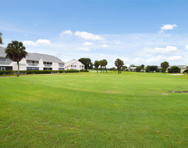 101 Muirfield Court - Photo Thumbnail 19
