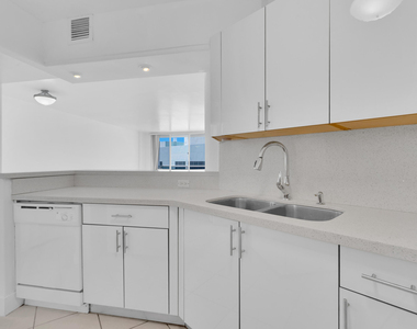 3725 S Ocean Drive - Photo Thumbnail 17