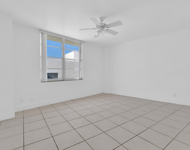 3725 S Ocean Drive - Photo Thumbnail 6