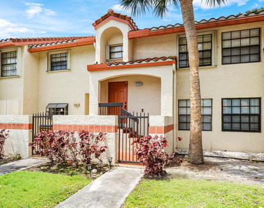 206 Congressional Way - Photo Thumbnail 2