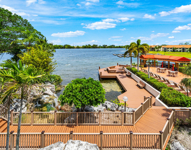 206 Congressional Way - Photo Thumbnail 27