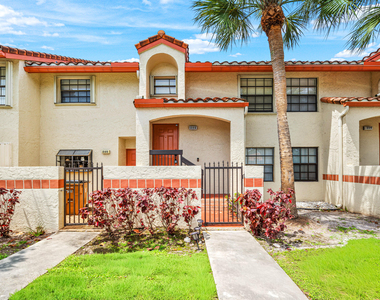 206 Congressional Way - Photo Thumbnail 3