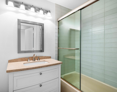 206 Congressional Way - Photo Thumbnail 17