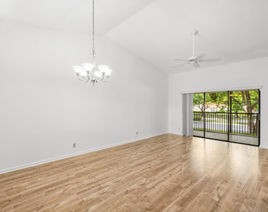 206 Congressional Way - Photo Thumbnail 11