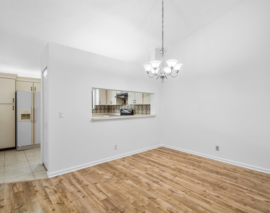206 Congressional Way - Photo Thumbnail 8