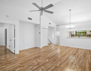 206 Congressional Way - Photo Thumbnail 7
