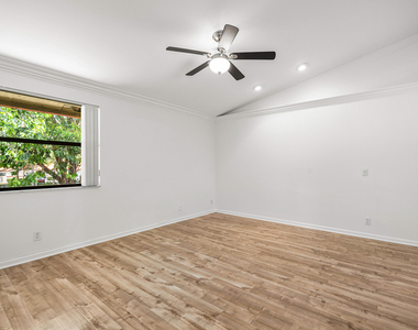 206 Congressional Way - Photo Thumbnail 23