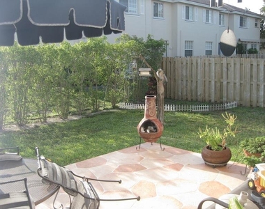 4070 Nw 91st Terrace - Photo Thumbnail 1