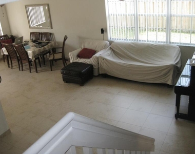 4070 Nw 91st Terrace - Photo Thumbnail 15