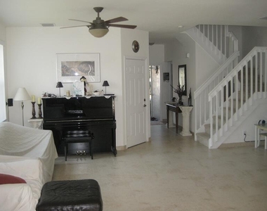 4070 Nw 91st Terrace - Photo Thumbnail 14