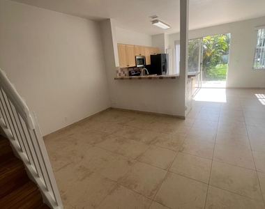 4070 Nw 91st Terrace - Photo Thumbnail 25