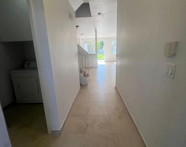 4070 Nw 91st Terrace - Photo Thumbnail 31