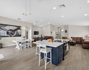 15155 Newquay Court - Photo Thumbnail 7