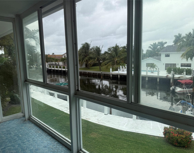 3333 Ne 36th Street - Photo Thumbnail 3