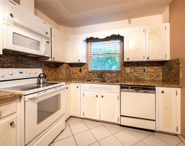 3333 Ne 36th Street - Photo Thumbnail 23