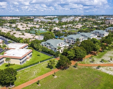 860 Bella Vista Court S - Photo Thumbnail 3