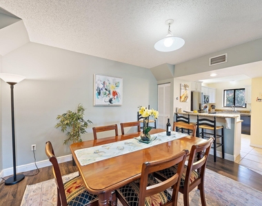 860 Bella Vista Court S - Photo Thumbnail 11