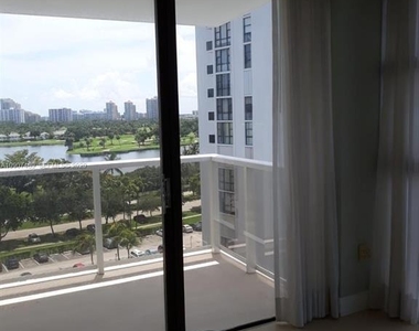 3701 N Country Club Drive - Photo Thumbnail 2