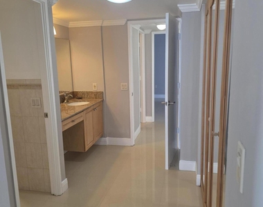 3701 N Country Club Drive - Photo Thumbnail 26