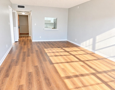 9355 Sw 8th Street - Photo Thumbnail 12